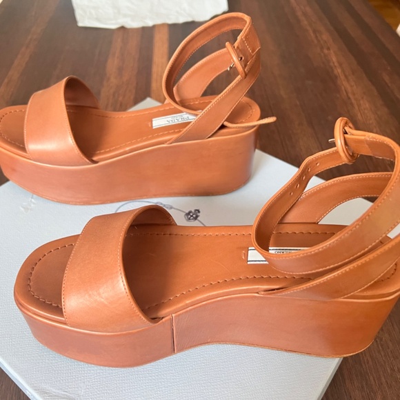 Prada Sandals, size 7.5 - Picture 5 of 9